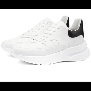 ALEXANDER MCQUEEN Leather Low-Top Sneakers